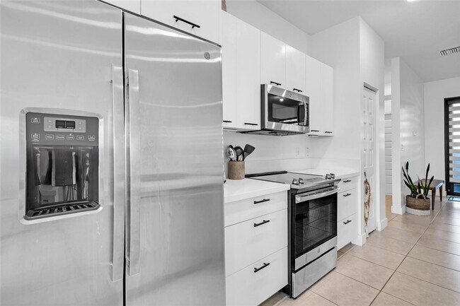 Foto del edificio - 8175 NW 104th Ave