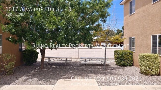 Building Photo - 1017 Alvarado Dr SE
