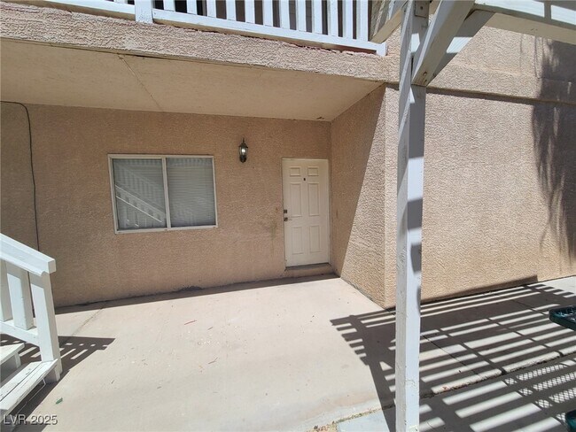 Foto del edificio - 1827 E Calvada Blvd