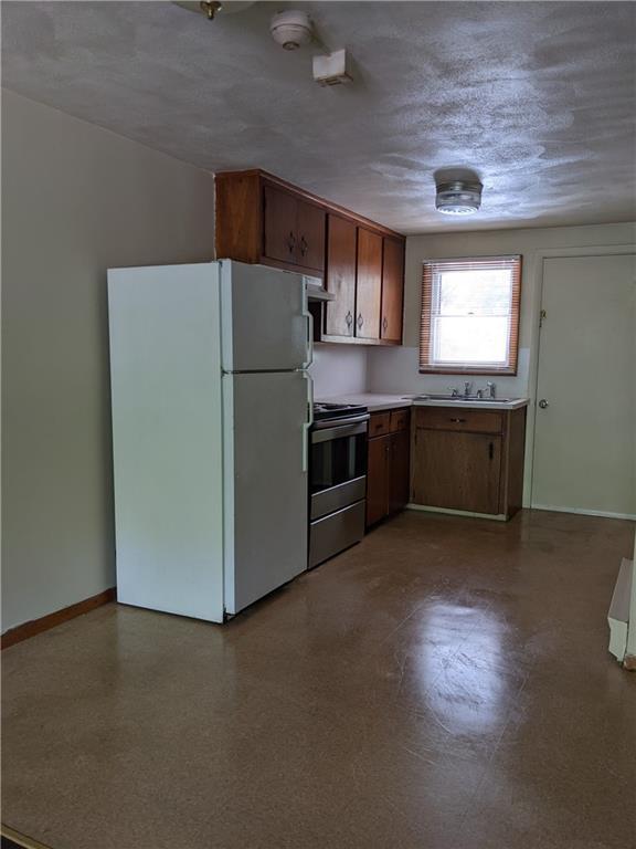 33 Gadoury Ave Unit 9, Coventry, RI 02816 Room for Rent in Coventry