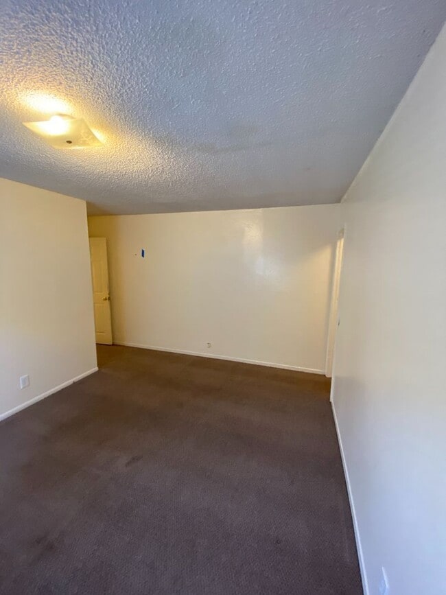 Building Photo - 6679 Del Playa Dr