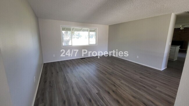 Foto del edificio - New Everything! - Beautiful Ranch Home in ...