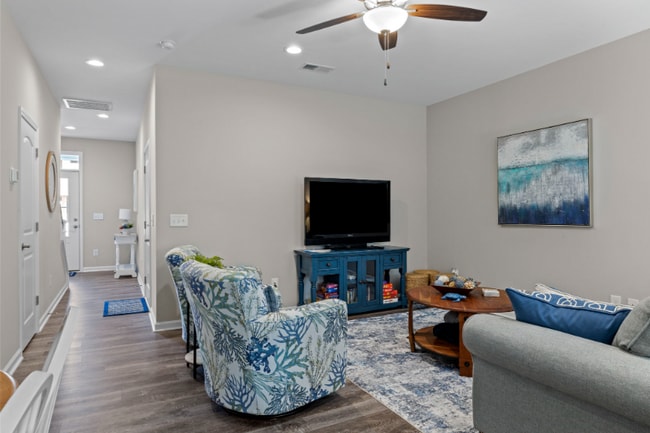 Building Photo - 307 Fishing Duck