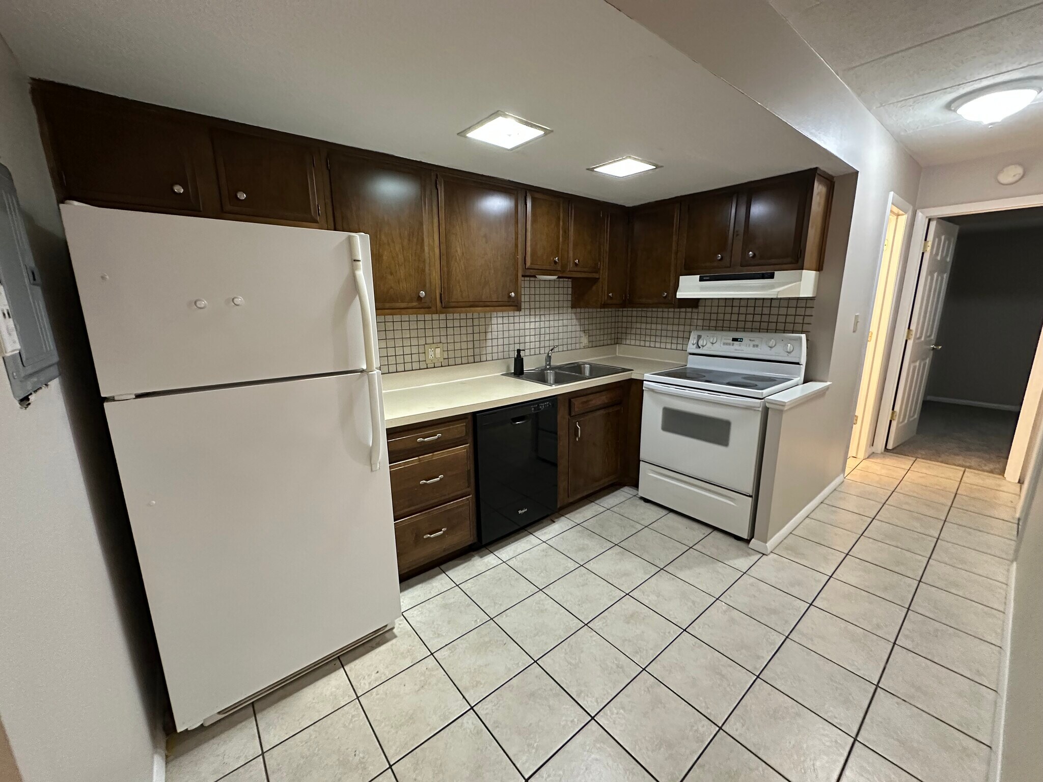 956 S Lincoln St Kent, OH 44240 – photo 5