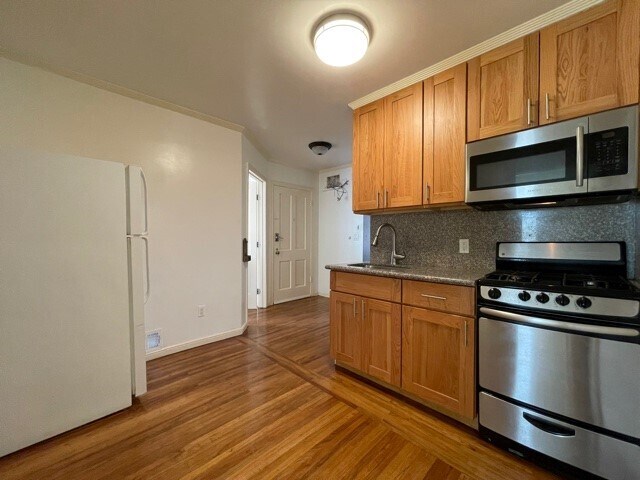 Foto del edificio - 2393 25th Ave