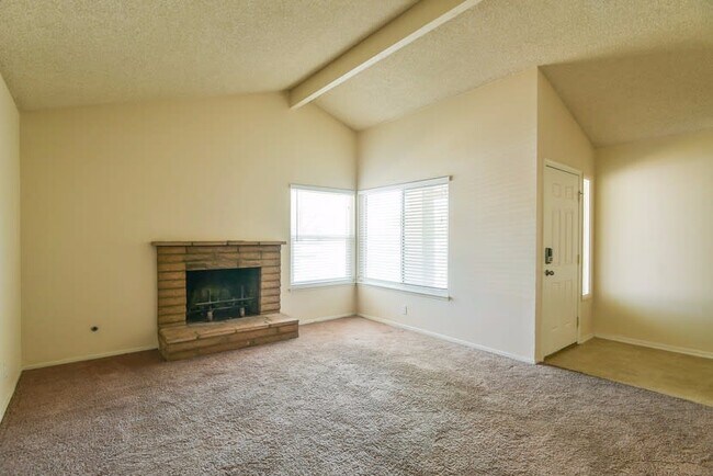 Building Photo - 44840 Hanstead Ave