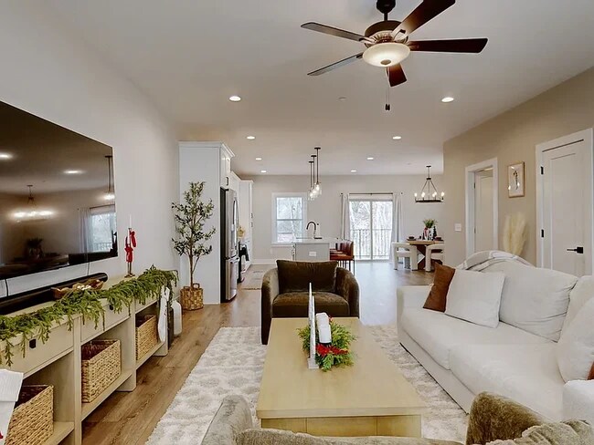 Foto del edificio - 206 Charlotte Everly Cir