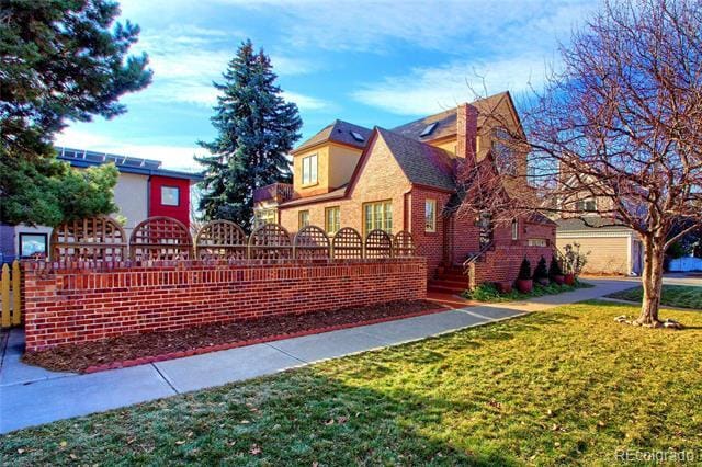 Building Photo - 2826 E 5th Ave