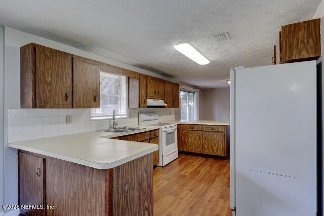 Foto del edificio - 4150 Lazy Hollow Ln N