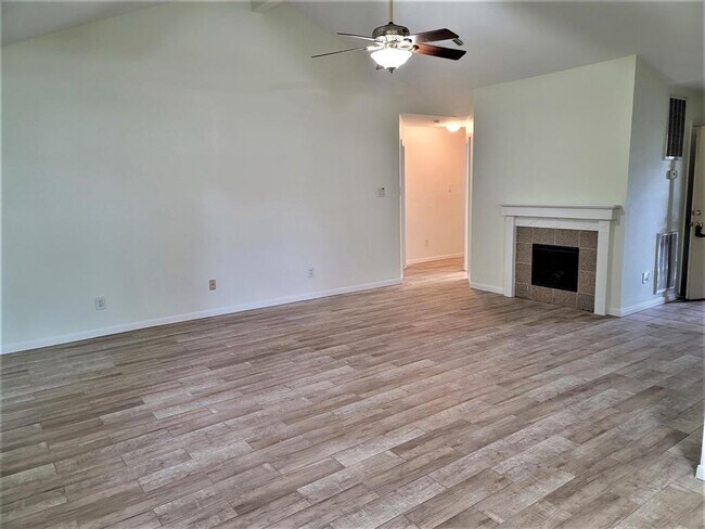 Building Photo - 18714 Shannon Glen Ln