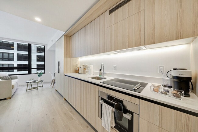 Building Photo - 36 NE 2nd St