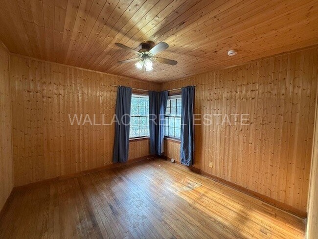 Foto del edificio - CUTE 1940'S BUNGALOW IN SHANNONDALE COMMUNITY IN N. KNOXVILLE!!