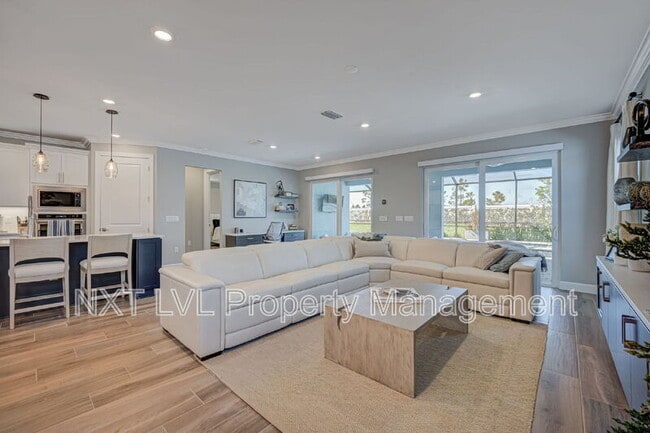 Foto del edificio - 16112 Lakeland Dr