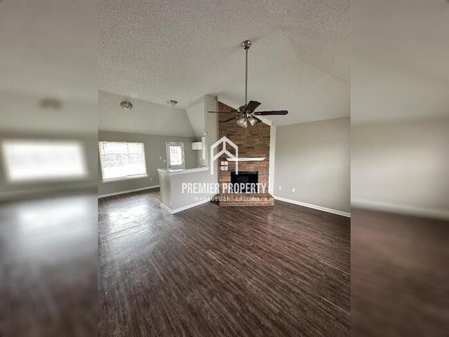 Building Photo - 6293 Hayfield - Available Now!