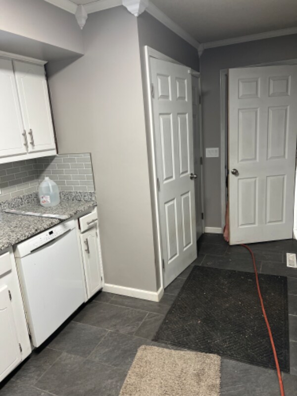 Building Photo - 1029 David Ct