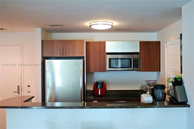 Foto del edificio - 300 S Biscayne Blvd