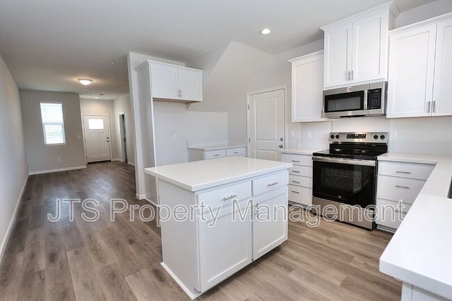 Building Photo - 47 Brookbay Way
