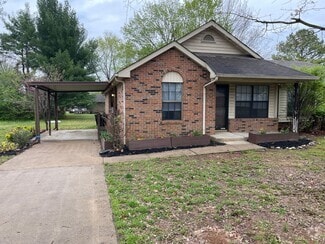 Building Photo - 2578 Oak Hill Dr