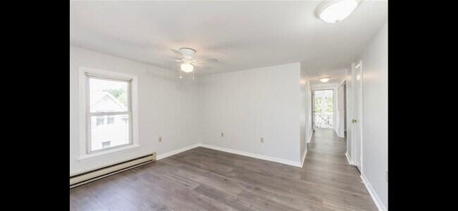 Dining Space - 27 Park St