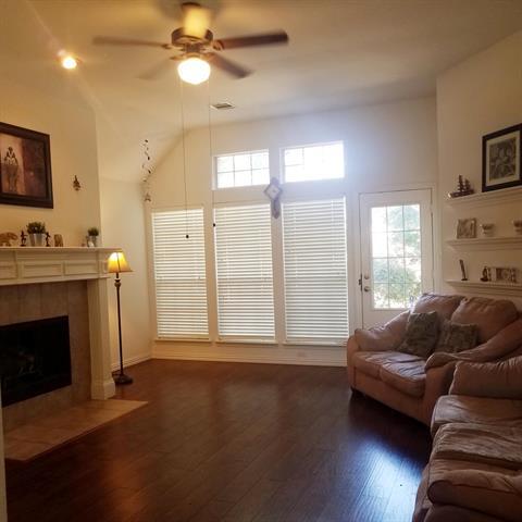 Building Photo - 8440 White Sands Dr