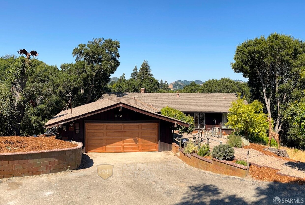 24 Hall Dr, Orinda, CA 94563 House Rental in Orinda, CA