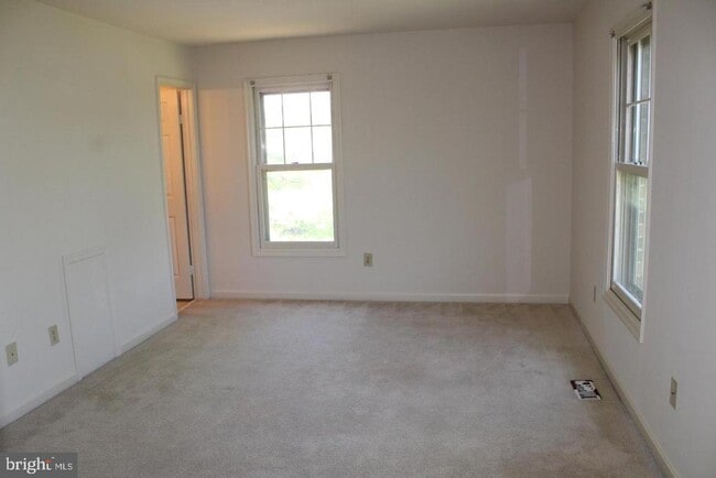 Foto del edificio - 10742 Brice Ct