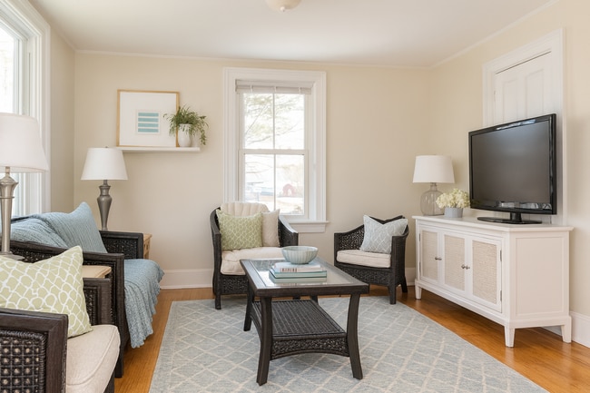 Photo - Spacious Renovated Colonial on The Lebanon Green House