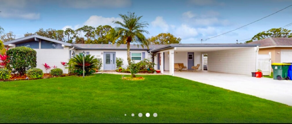 Foto principal - 120 Happiness Ave