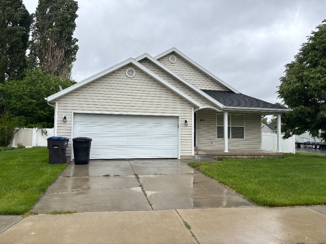 Building Photo - 457 S 1810 W