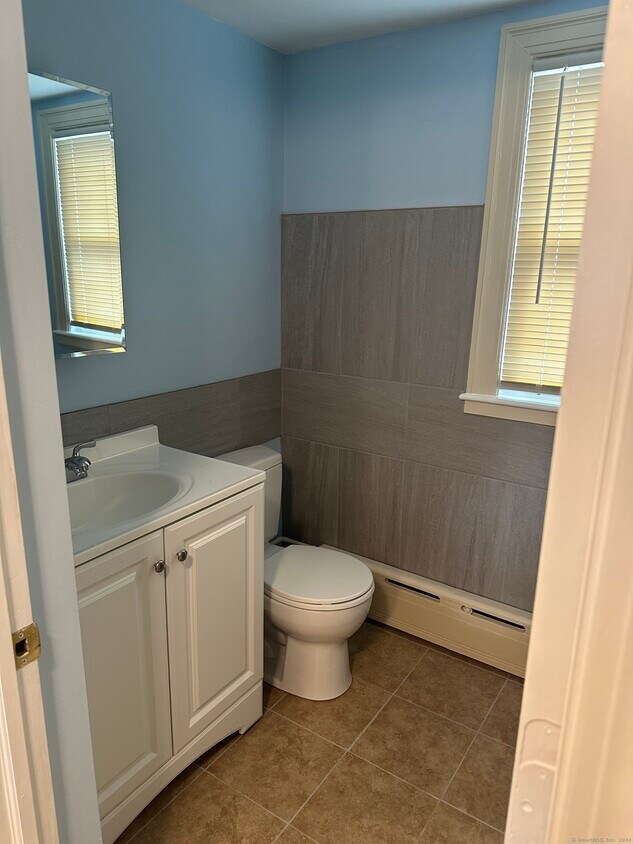 Foto del edificio - 36 S Main St