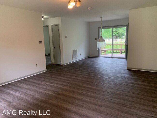 Foto del edificio - 3 br, 2 bath House - 2245 Lizard Lick Road