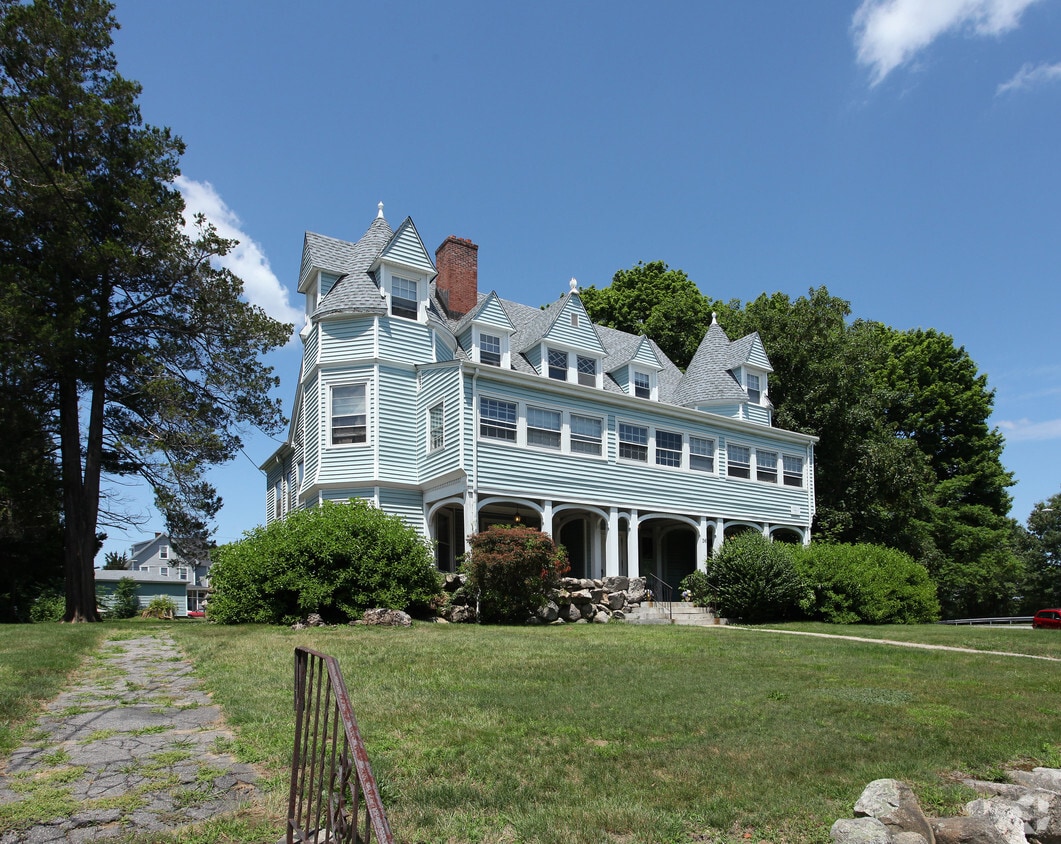Primary Photo - Apartment Building