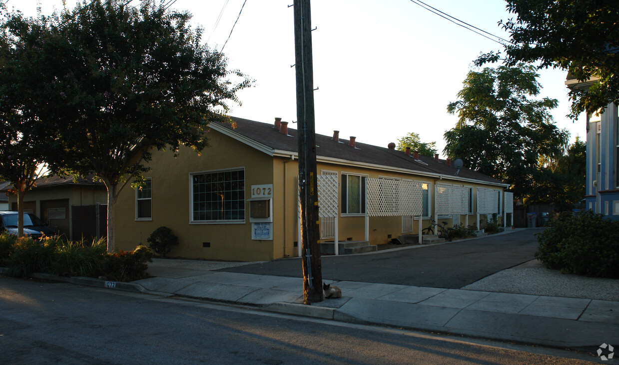 Building Photo - 1072-1076 Luther Ave