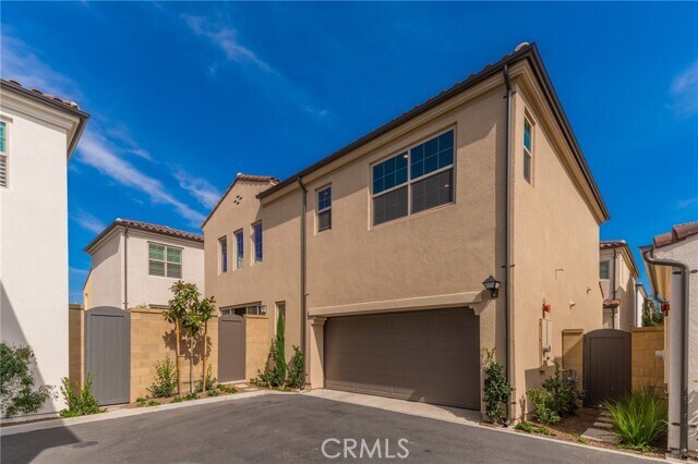 Building Photo - 112 Fairbridge