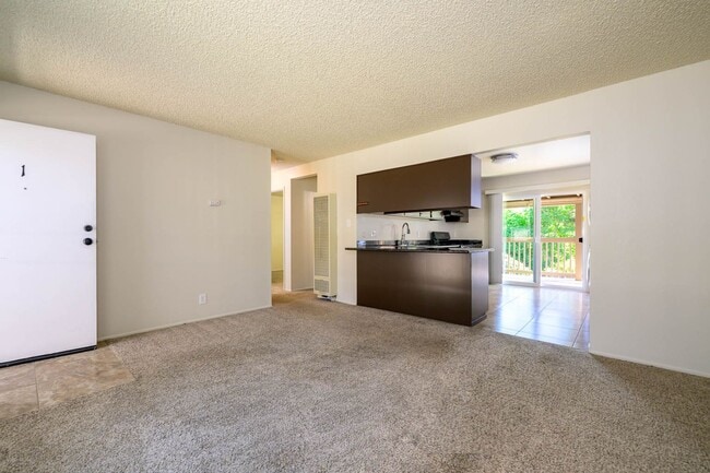 Building Photo - Benicia! Large two bedroom, one bath avail...
