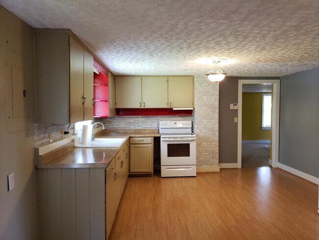 Building Photo - 7394 Sim Canady Rd