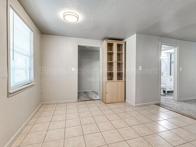 Photo - 1108 Mallard Dr House