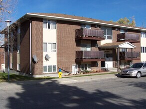 Building Photo - 1726 Cannon St