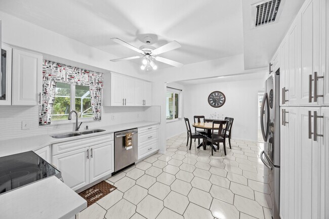 Foto del edificio - 1742 W Terrace Dr