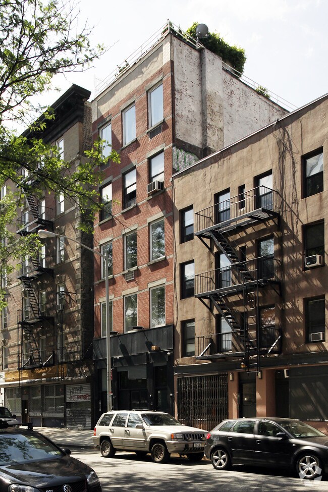 Foto del edificio - 436 E 11th St