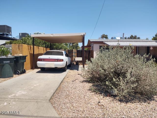 Foto del edificio - 4327 N 13th Pl