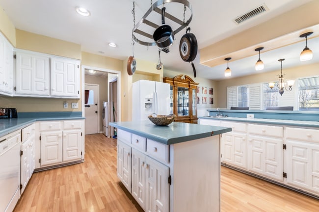 Foto del edificio - 607 N Duncanville Rd