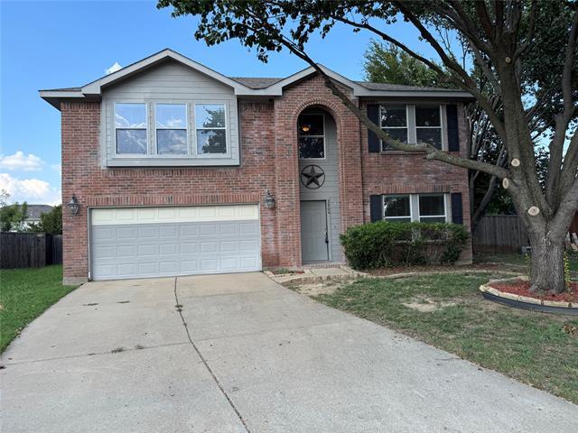 Building Photo - 2800 Briargrove Ln