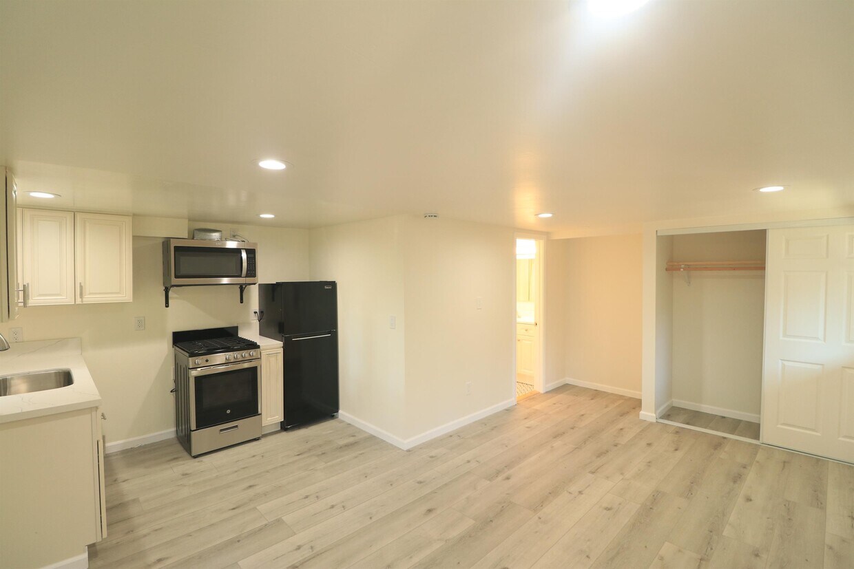 1763 Guy St, San Diego, CA 92110 Townhome Rentals in San Diego CA