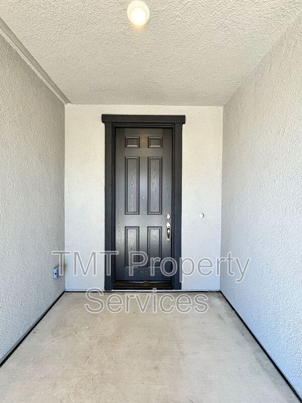 Foto del edificio - 1372 Redford Wy