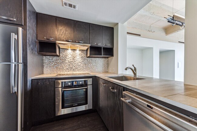 Foto del edificio - 3614 Montrose Blvd