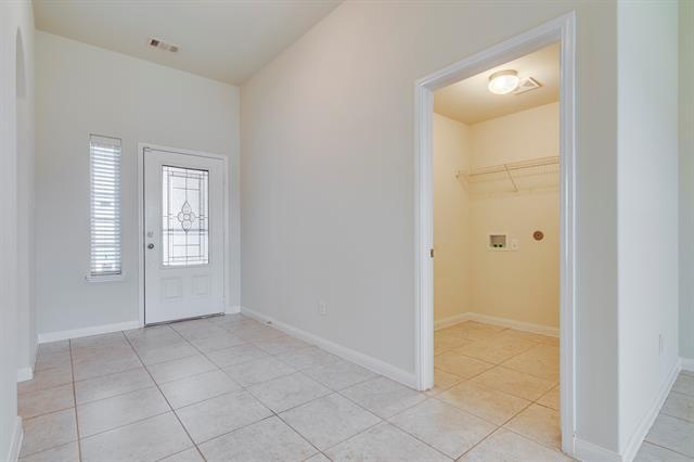 Building Photo - 13033 Tobin Dr