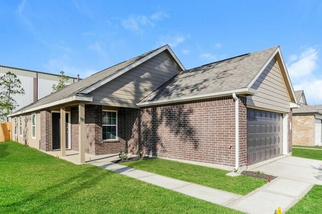 Building Photo - 3725 Alexus Dr