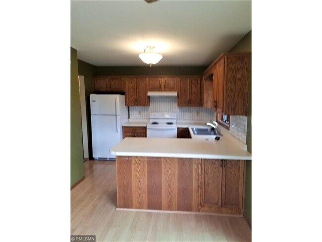 Building Photo - 502 Prairie Ln