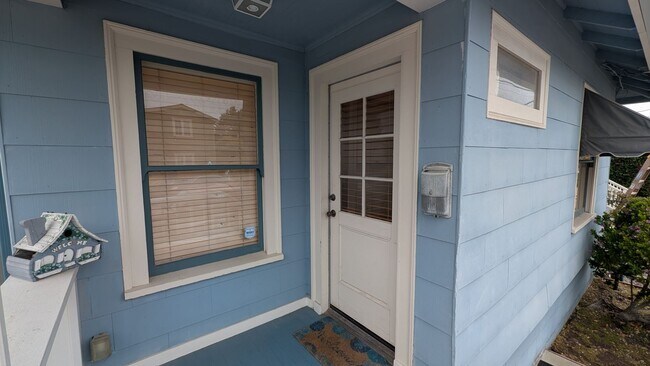 Foto del edificio - Quaint Historical Home near Downtown Pacif...
